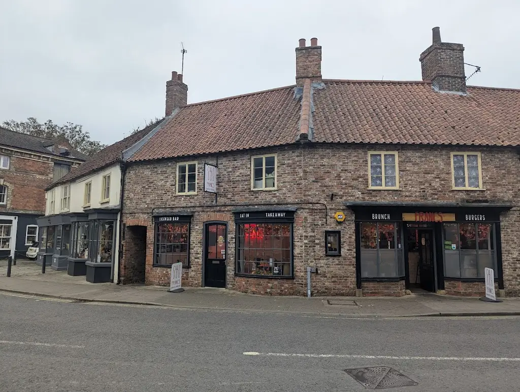 Franc's Brunch & Burgers_Horncastle_slider_image_3