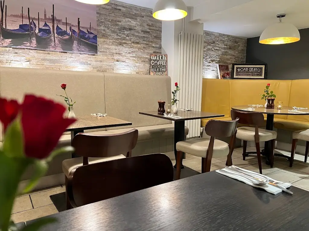 Montebello Ristorante_Horncastle_slider_image_1