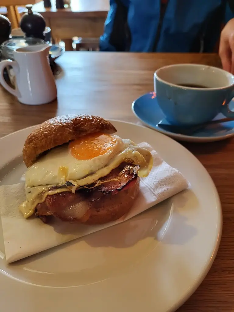 Menu_Bridge House_Bampton_image_3