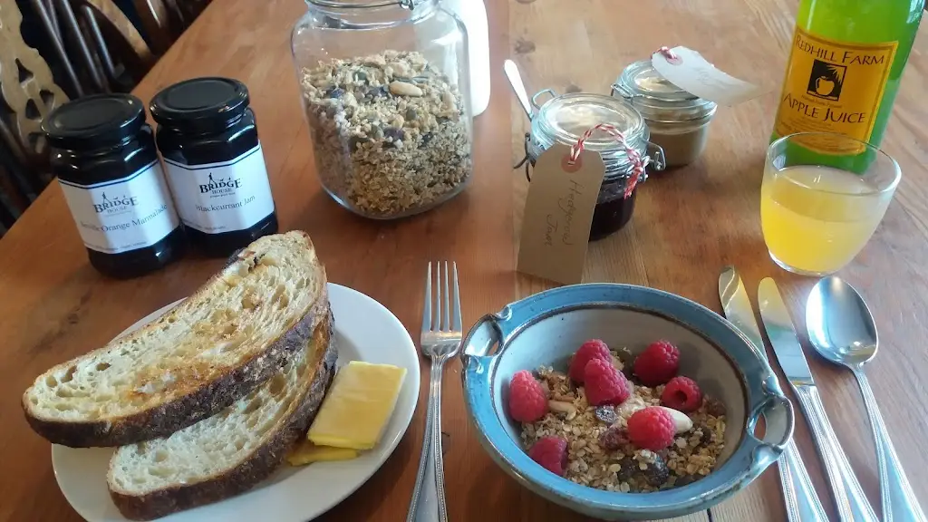 Bridge House_Bampton_slider_image_2