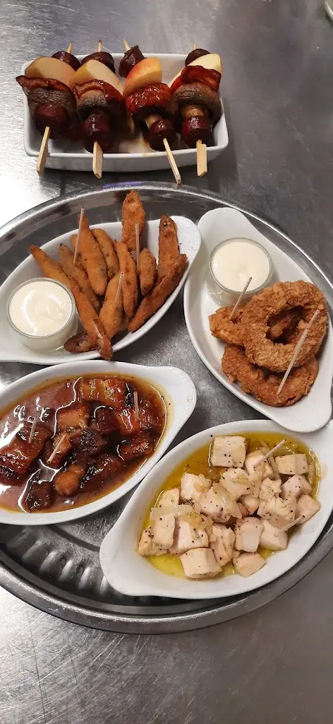 The Bull Courtyard Restaurant_Horncastle_slider_image_2