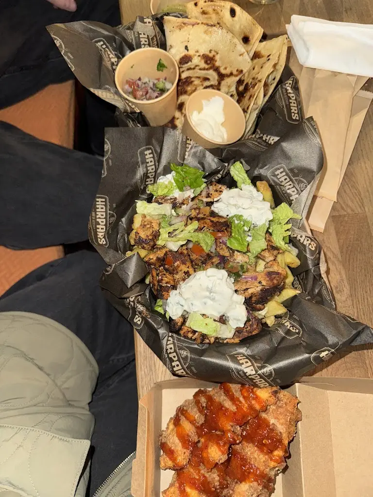 Ava Ormesher_Harpars Bar_Horncastle_review