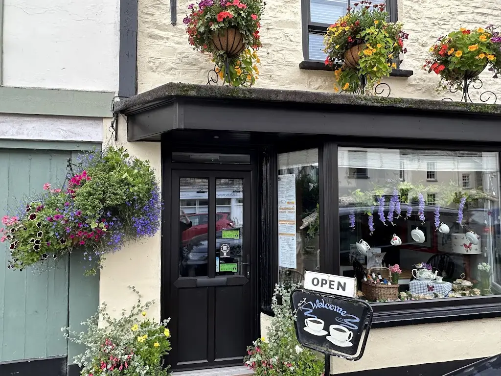 Toucan Cafe Bistro restaurant in Bampton