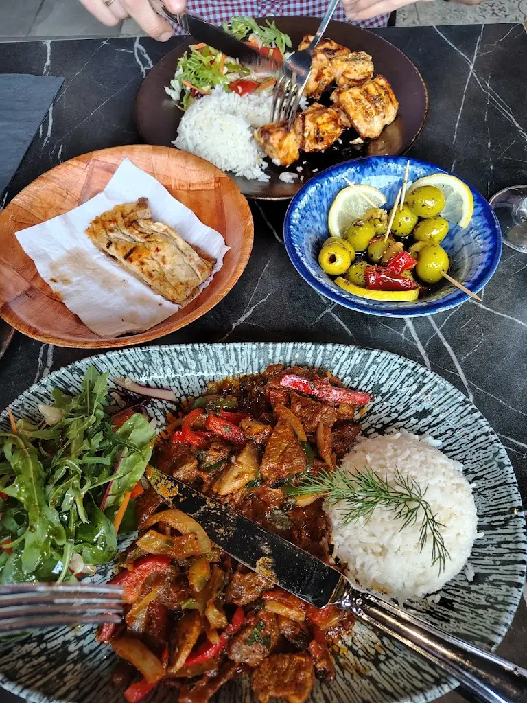 Matahari Sun_Turkuaz Social Horsham_Horsham_review