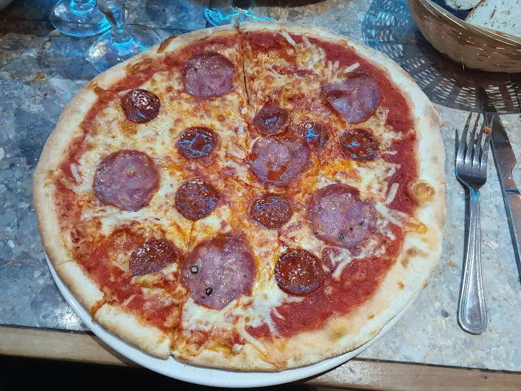 Menu_Capri Bistro Horbury_Horbury_image_8