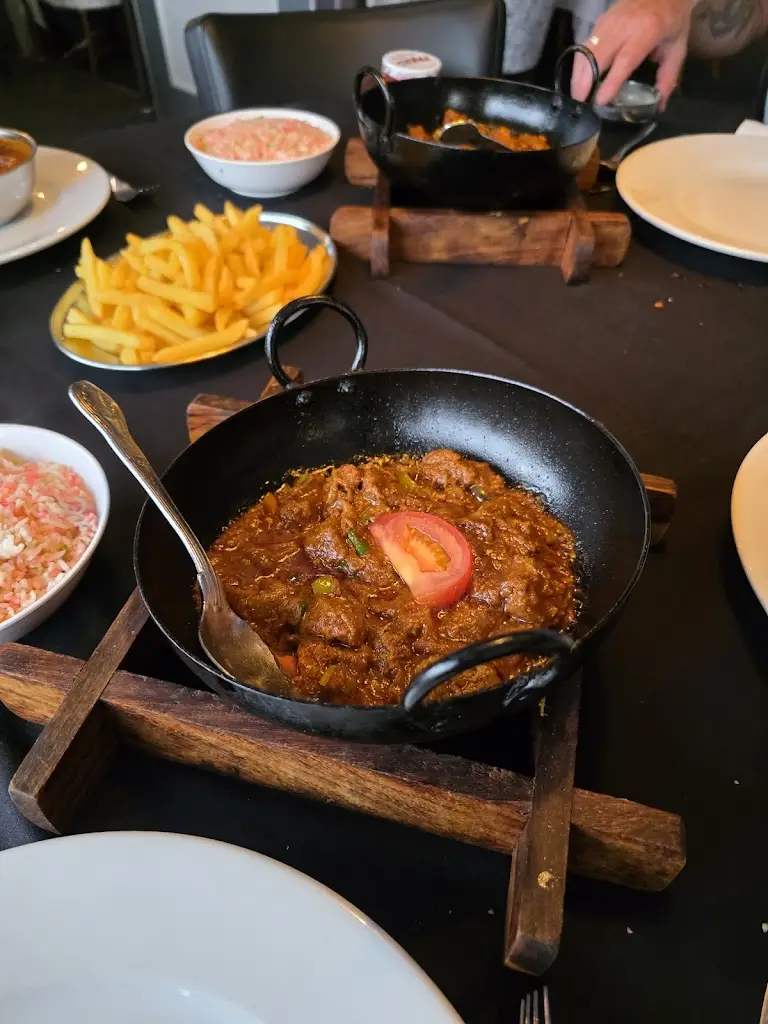 Cinnamon Lounge_Horbury_slider_image_3