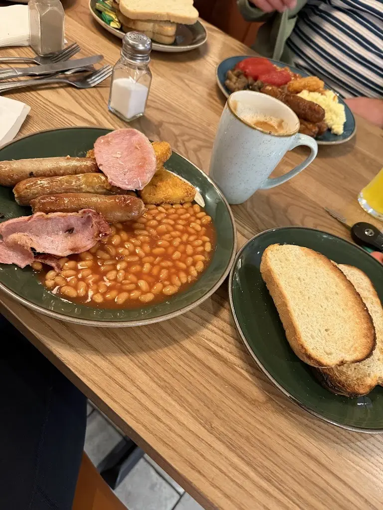 Mandy Ward_Farmhouse Kitchen, Silkwood Park_Horbury_review