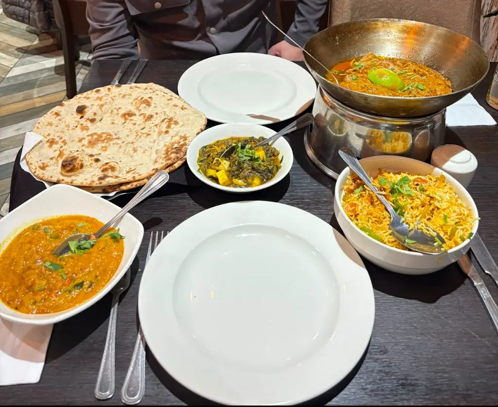 Kashmiri Aroma Horbury_Horbury_slider_image_3