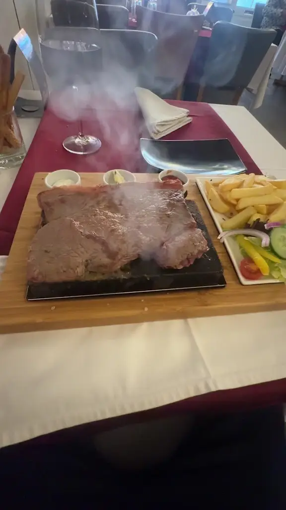 Alin Ardeleanu_Tiverton Steak House_Bampton_review