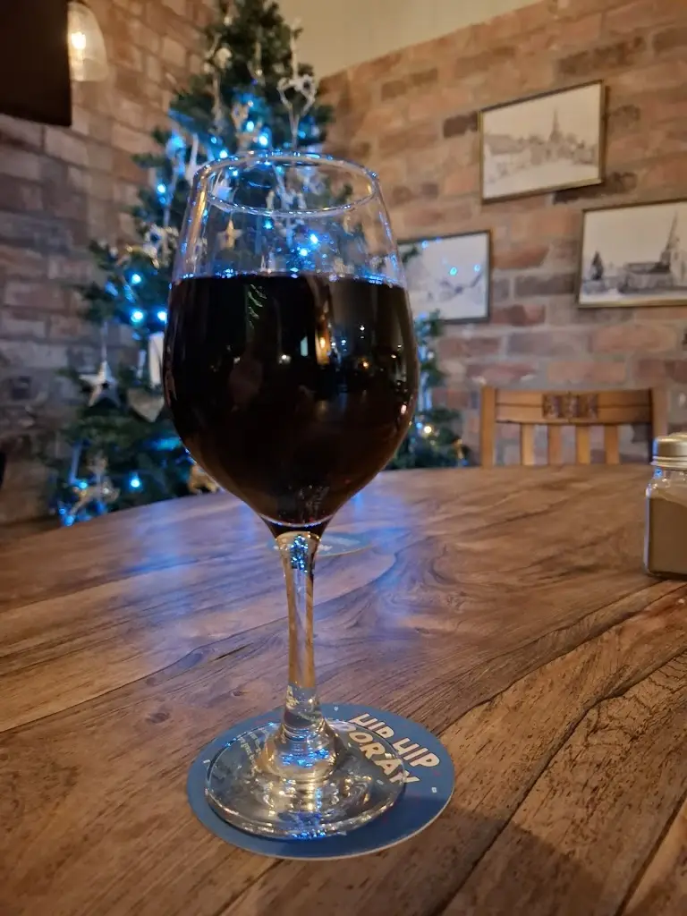 Menu_Old Black Horse Inn_Houghton on the Hill_image_5