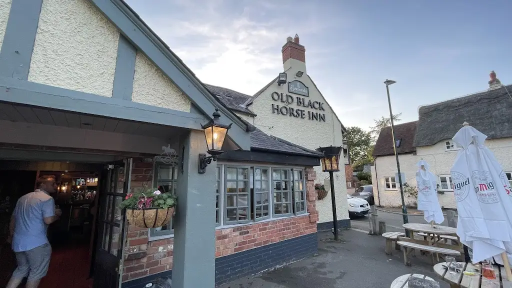 Old Black Horse Inn_Houghton on the Hill_slider_image_1
