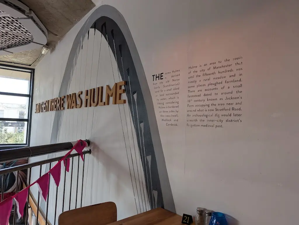 Stephen Ives_Kim’s Kitchen & Bar_Hulme_review