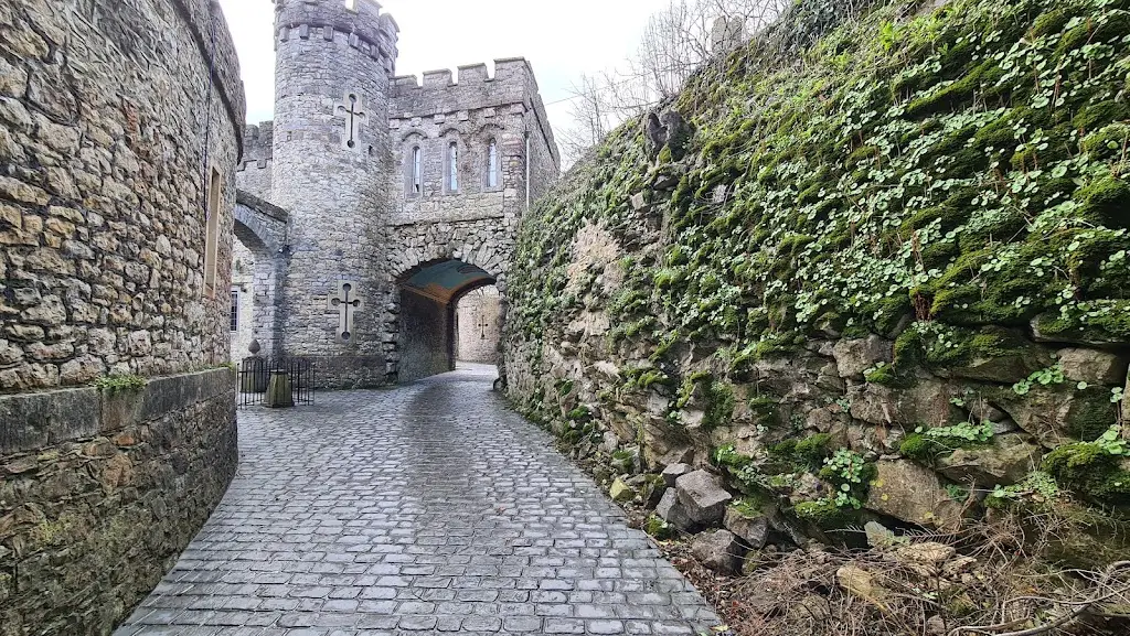 James Buck_The Gatehouse_Banwell_review