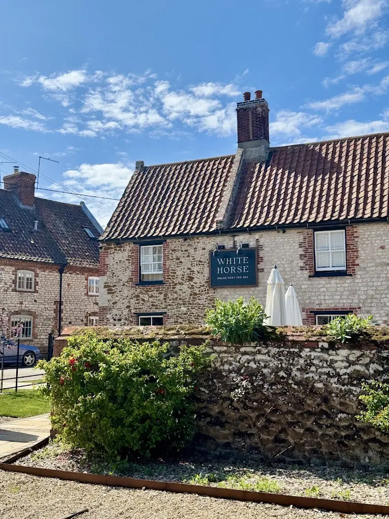 Charlotte E W G_White Horse Holme-Next-The-Sea_Hunstanton_review