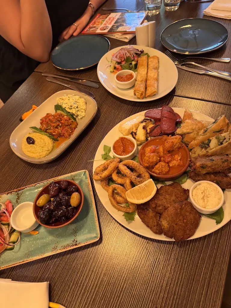 Oliver Tennant_Konak Meze Turkish Restaurant_Horsforth_review