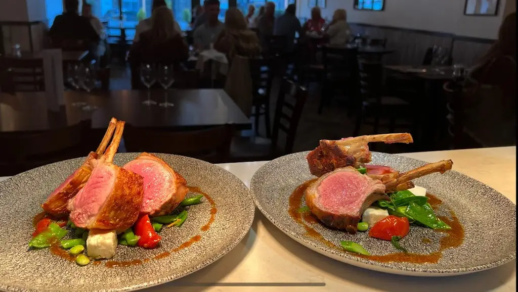 Escape Restaurant & Bar_Horsforth_slider_image_3