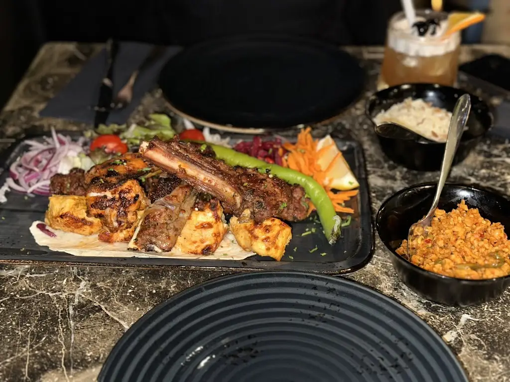 Irem Var_LA BANQ_Abbots Langley_review