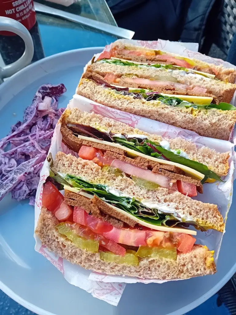 Abi Lambert_Little Scoffs_Horsforth_review