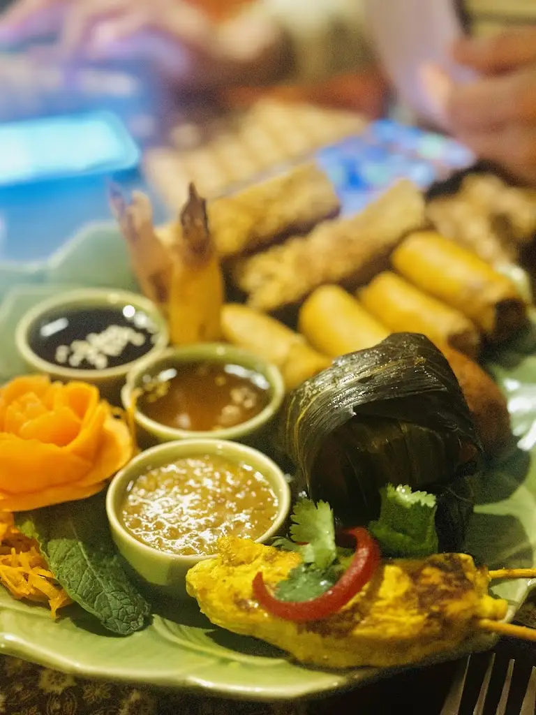 Stanley Bennett_Arunothai Restaurant_Hucknall_review