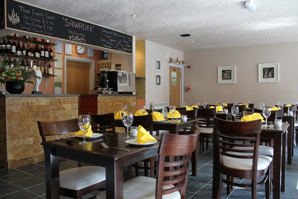 Arunothai Restaurant_Hucknall_slider_image_1