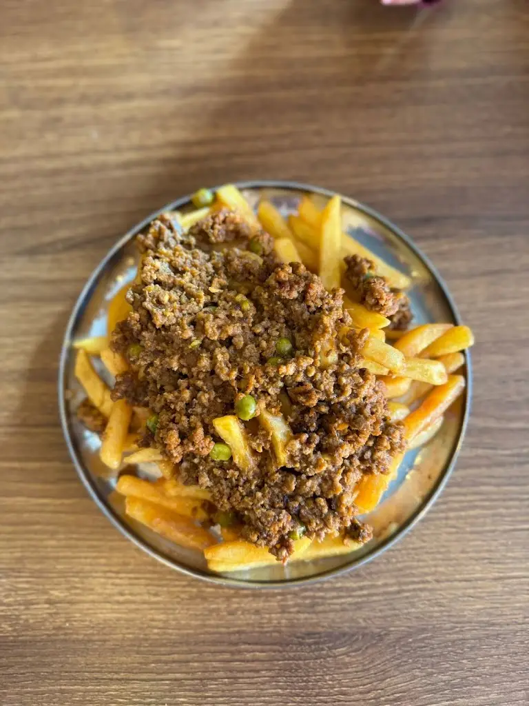 Husein Khokhri_KARAK CHAII HUCKNALL_Hucknall_review