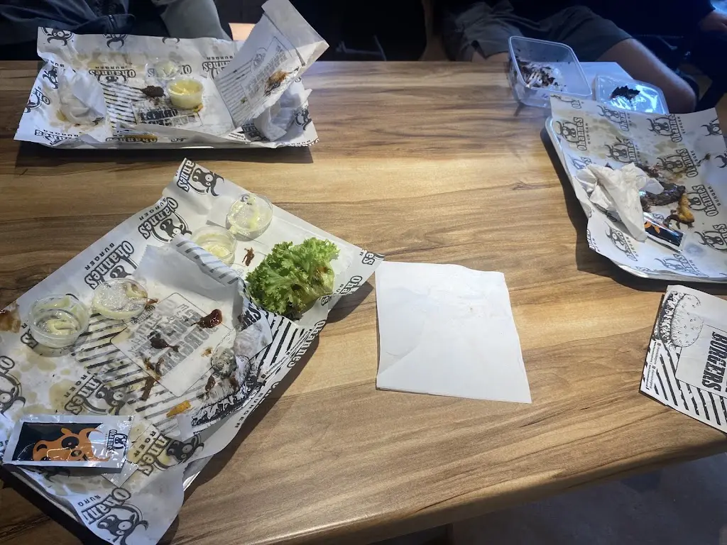 Tom Tom_Ohannes Burger Hucknall_Hucknall_recensione