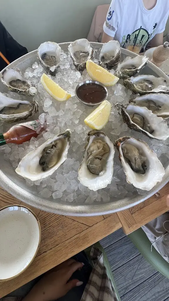 L L_Rockwater Hove_Hove_recensione