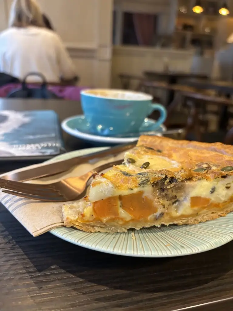 Menu_Six - Brighton & Hove_Hove_image_9