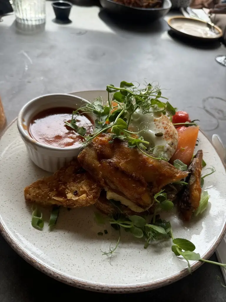 Geeta_Six - Brighton & Hove_Hove_review