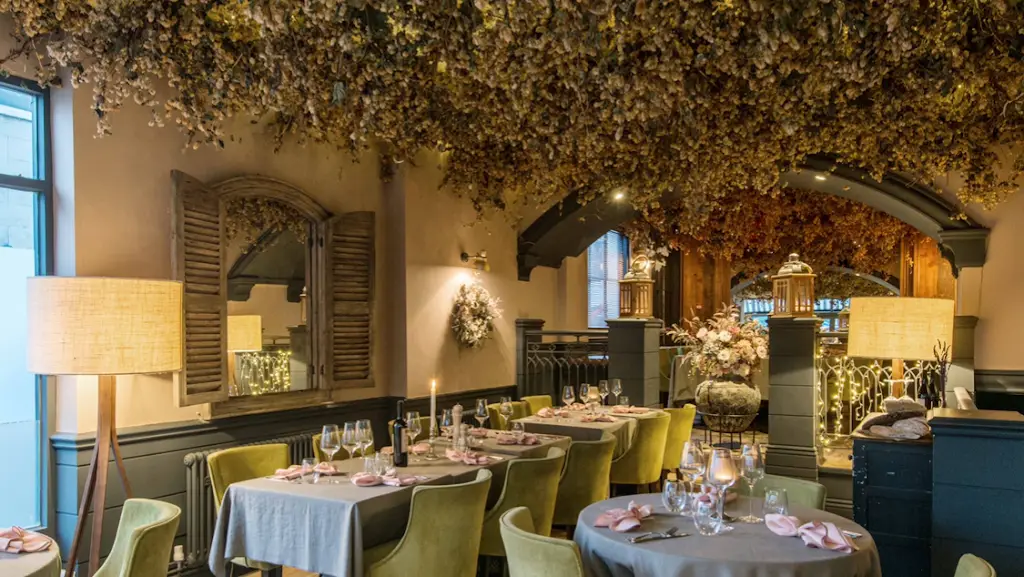 Six - Brighton & Hove restaurant in Hove