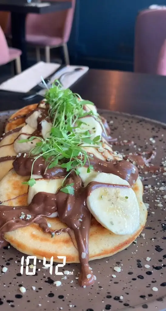 Six - Brighton & Hove_Hove_slider_image_2