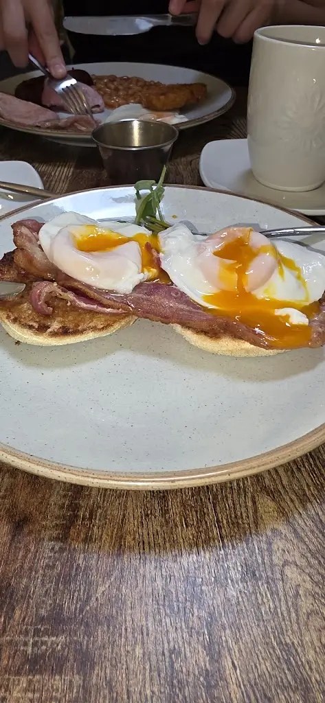 Michelle Thompson_Crossways Inn and Bed & Breakfast_Huntspill_review