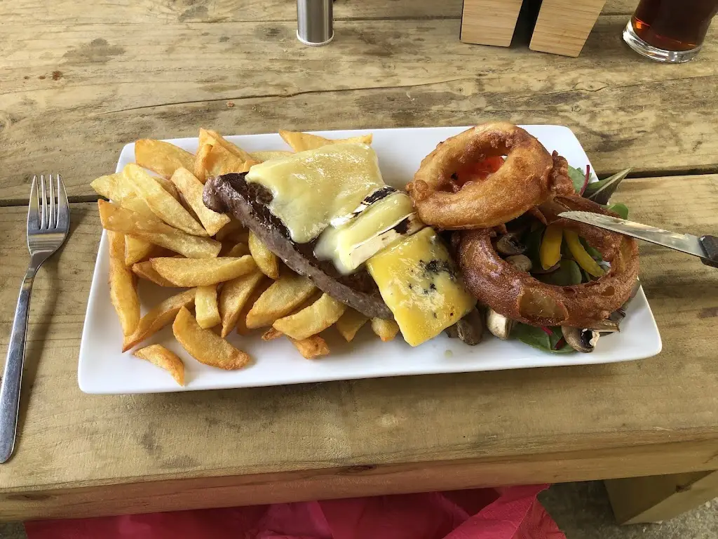 Last One crying_The Old Angel Inn_Bardney_review