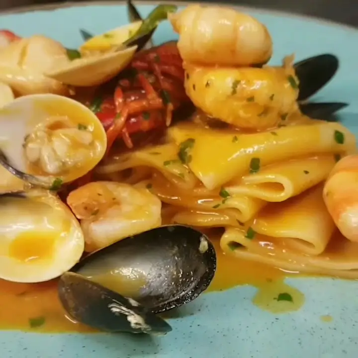 Pagliacci Restaurant_Hyde_slider_image_2