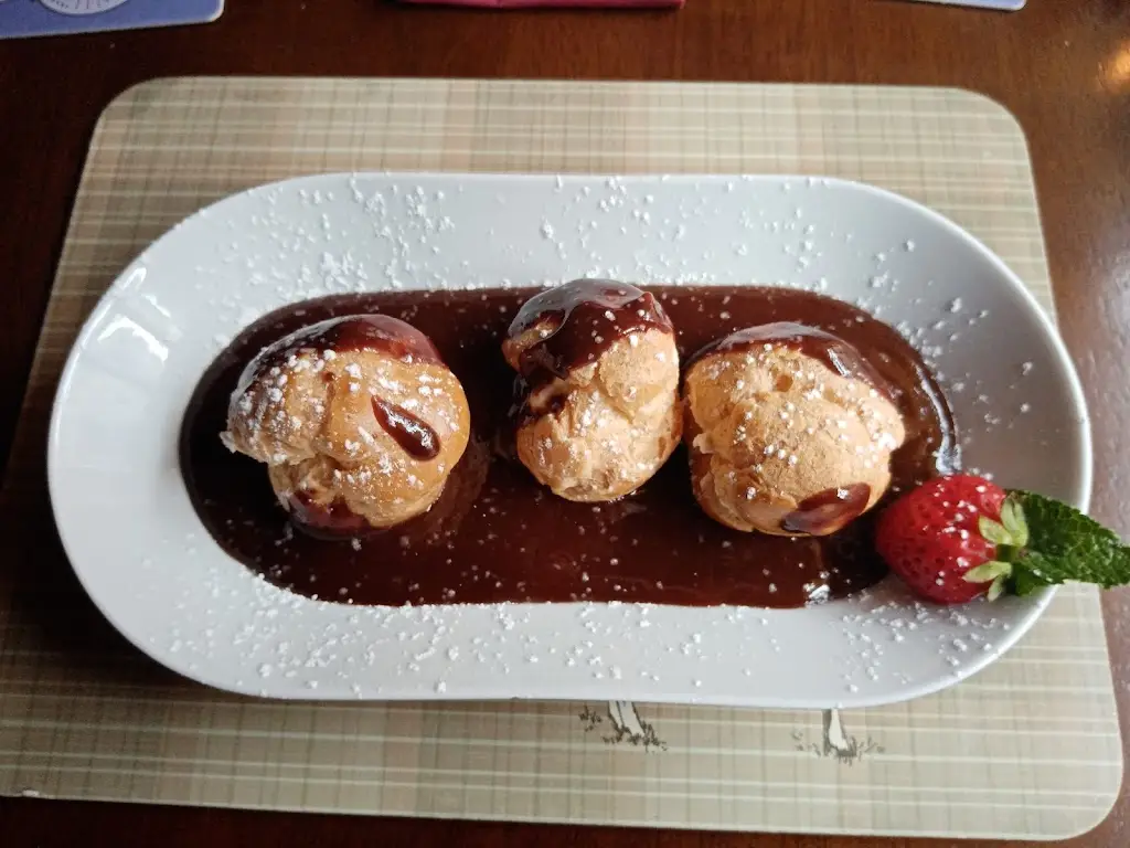 Des Fraser_The Bell Inn_Husbands Bosworth_review