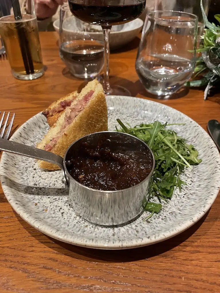 C T_The Grey Goose_Husbands Bosworth_review