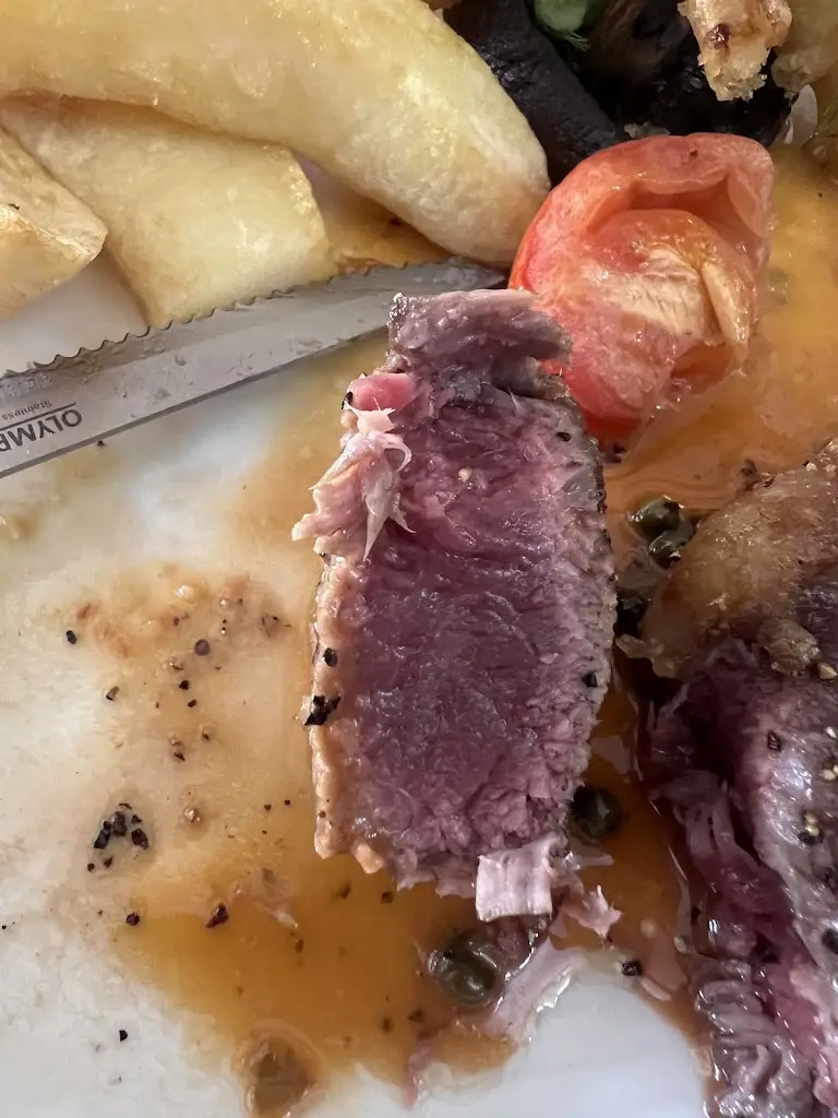 Adam Davis_The Joiner's Arms_Husbands Bosworth_review