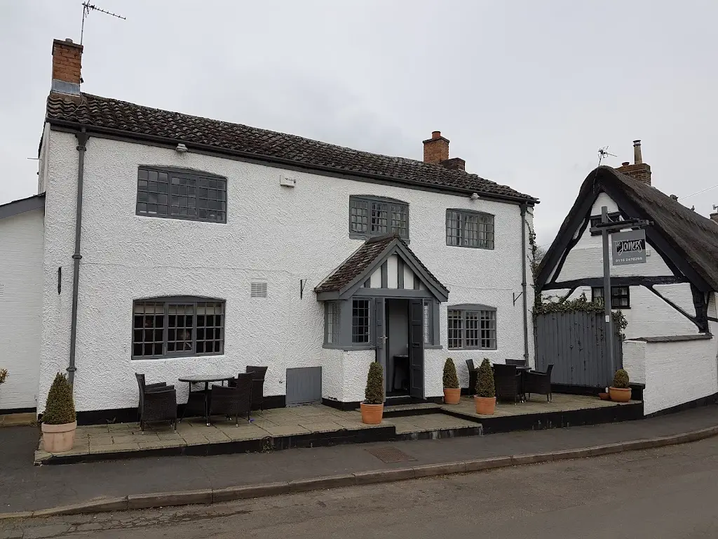 The Joiner's Arms_Husbands Bosworth_slider_image_2