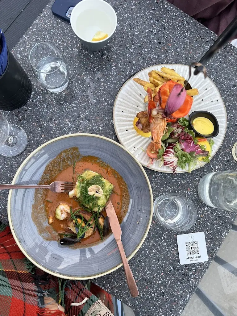 Tetiana Malyshko_On The Quay_Hugh Town_review