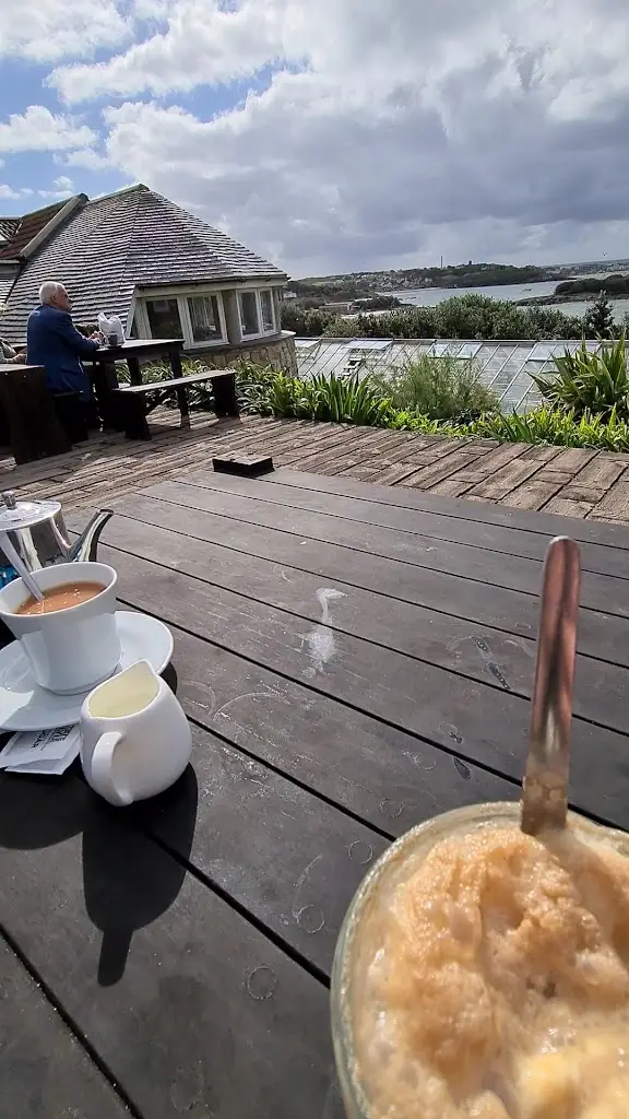 Juliet's Garden_Hugh Town_slider_image_2