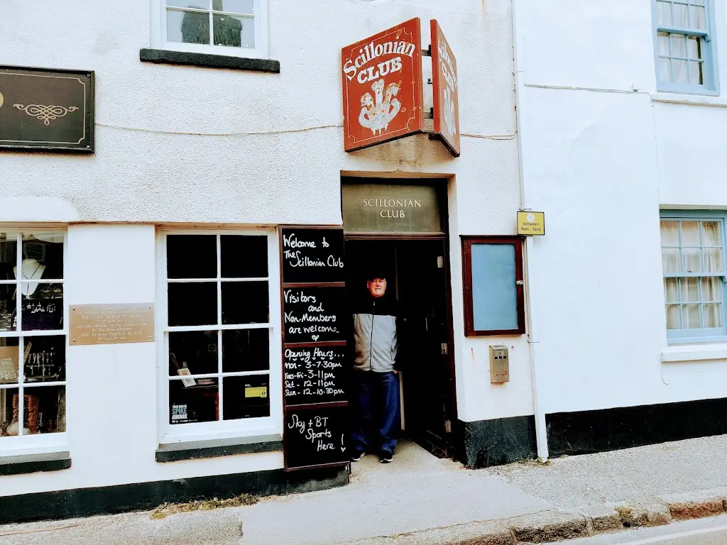The Scillonian Club_Hugh Town_slider_image_1