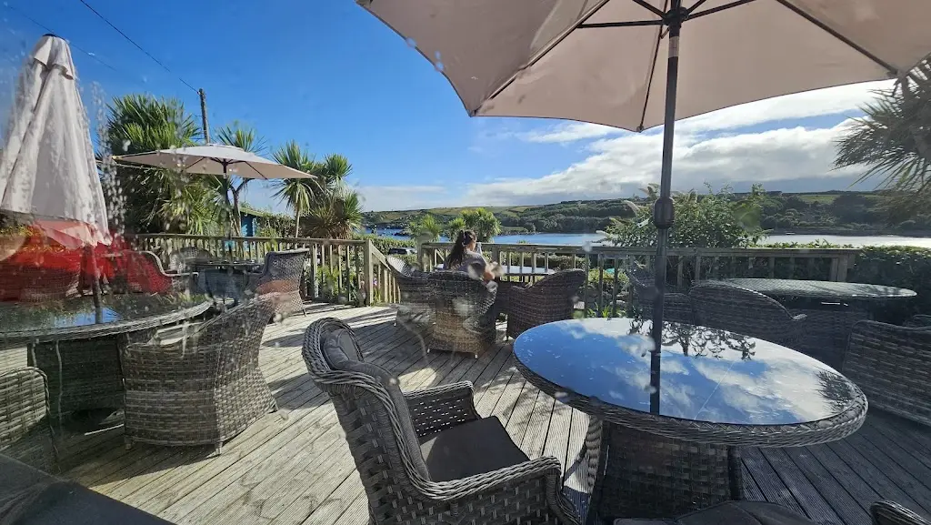 Poms Kitchen_Hugh Town_slider_image_3