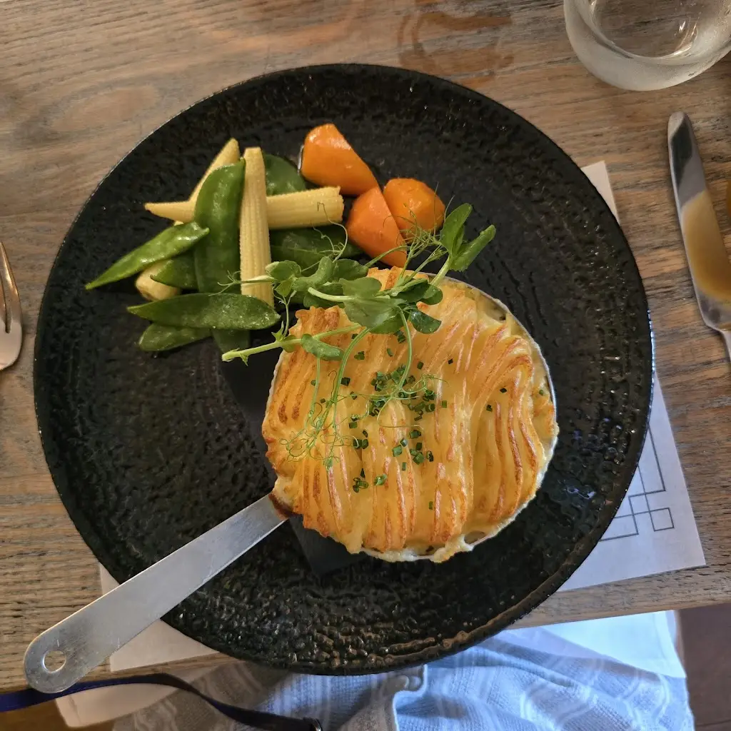 Elizabeth Smith_The Hall_Hugh Town_review