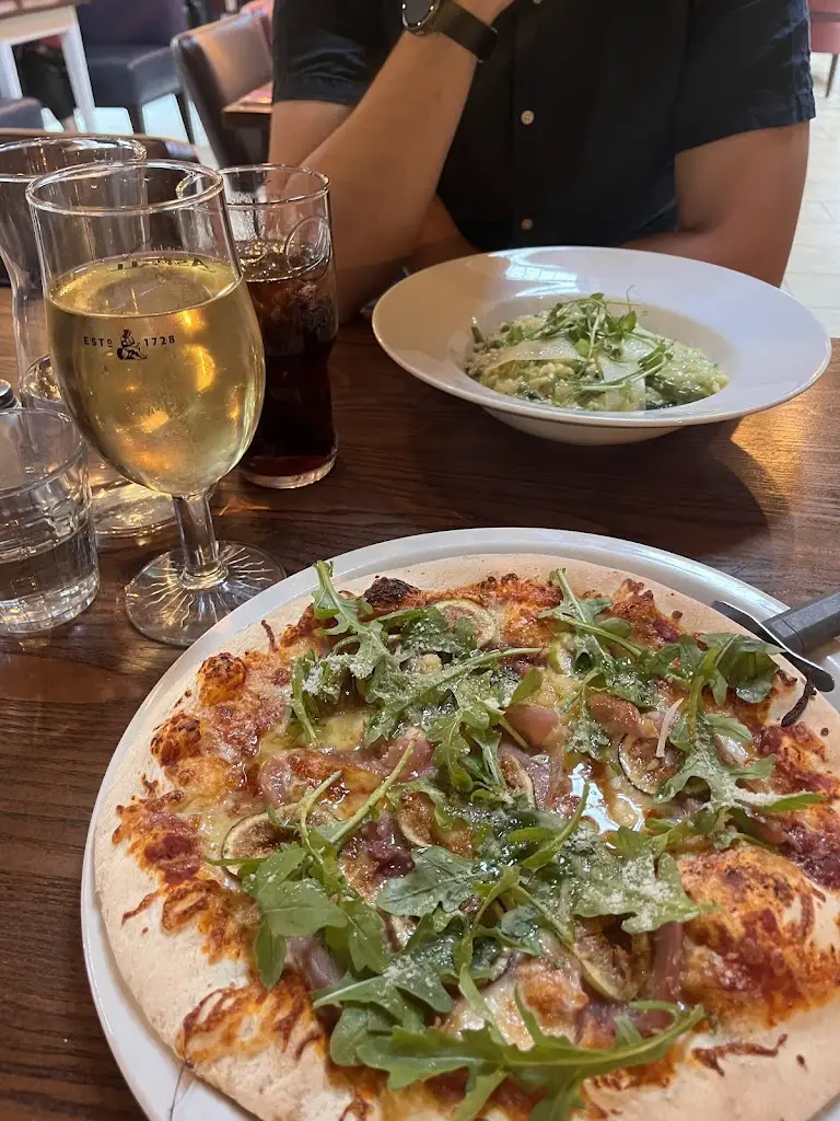 ashlea stannard_The Woodyard_Bakewell_review