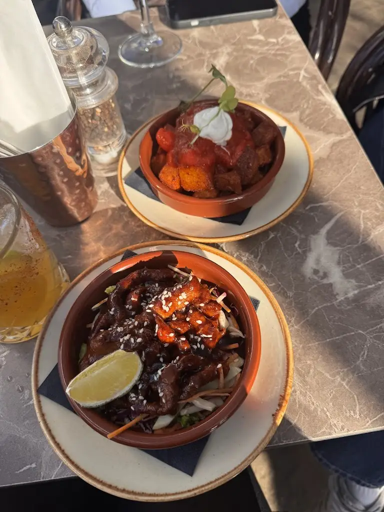 Cassandra_Arthurs Wine Bar & Eatery Hoylake_Hoylake_review