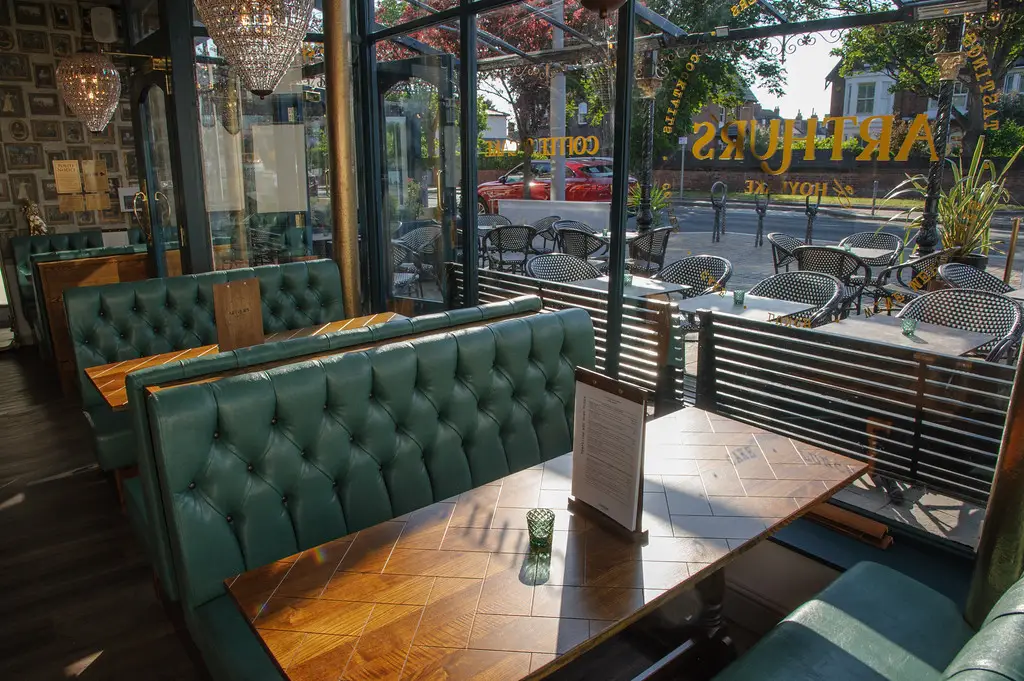 Arthurs Wine Bar & Eatery Hoylake restaurant in Hoylake