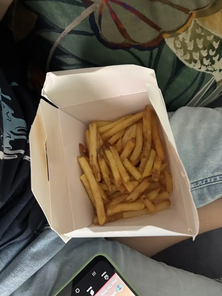 Graham Hurley_Three Dollar Bill Hoylake_Hoylake_review