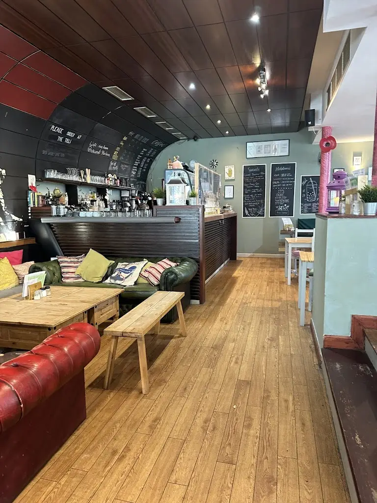 Nine Leaves_Hoylake_slider_image_3