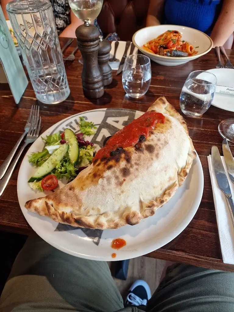 Menu_Amore Italian Restaurant - Hungerford_Hungerford_image_5