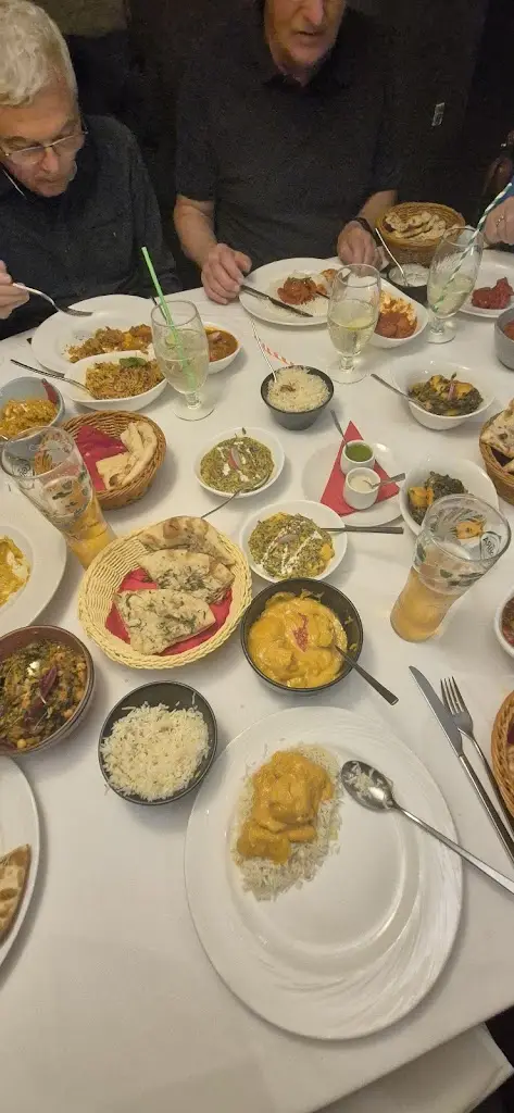 Shari Stamford_Cinnamon Lodge_Abbots Langley_review